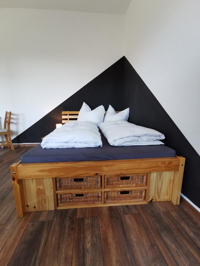 Suiteable Living Katlenburg, Studio Apartment Mit Netflix, Am Rande Des Harz Bagian luar foto
